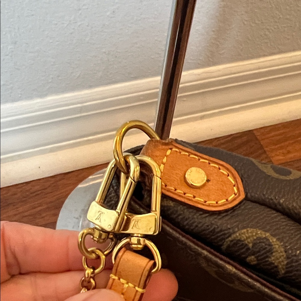 3016  MonogramCrossbody Bag with Gold Chain - Picture 6 of 10